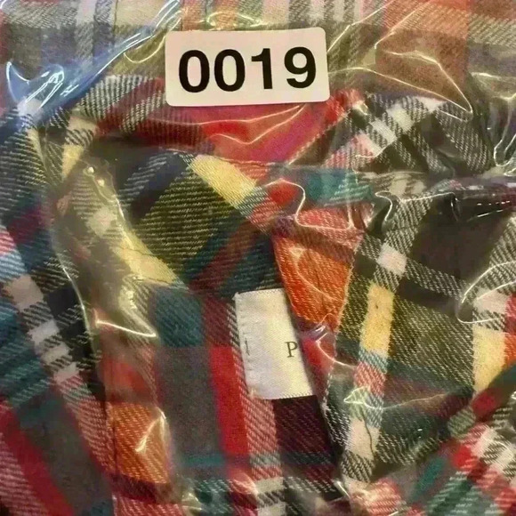 Panache Women's Bleached Flannel Small Distressed Faded Buttonup Shirt Red Plaid - Picture 7 of 7